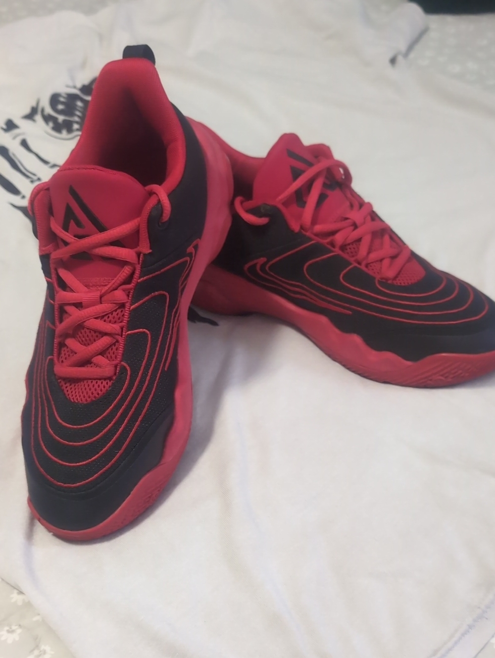 Nike Giannis Immorality Red & Black Sneakers-6.5 Youth (Big Kids)